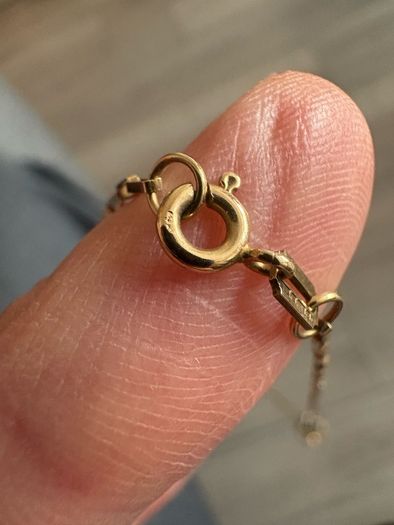 Vintage 9k Gold box necklace