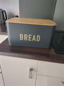 bread bin