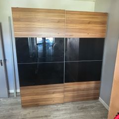 wardrobe