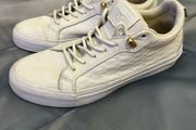 Converse unisex shoes