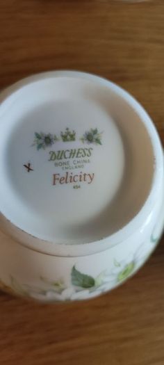 Vintage pretty Duchess Felicity 454 bone china