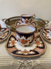 Rare find: Royal Albert, "Royality" Edwardian Tea Setting for 4  & Tray