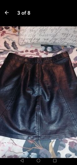 beautiful new zara navy skirt