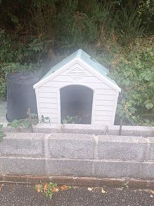 dog kennel