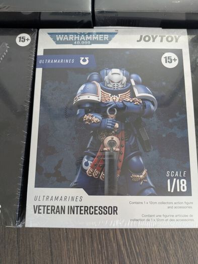 Lot of Joytoy Warhammer Ultramarine Action Figures and Vehicle