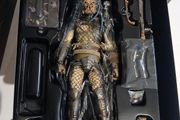 Hot toys Predator 2 (Elder predator) 1/6 scale