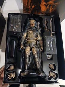 Hot toys Predator 2 (Elder predator) 1/6 scale