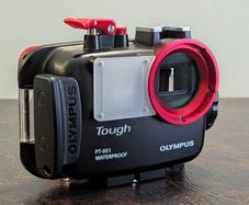 Olympus PT-051 Underwater Housing - Near New for TG-610 TG-810 - Tough Series