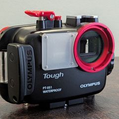 Olympus PT-051 Underwater Housing - Near New for TG-610 TG-810 - Tough Series