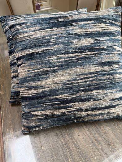 pair cushions