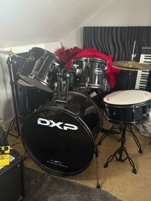 DXP 5 piece drum kit
