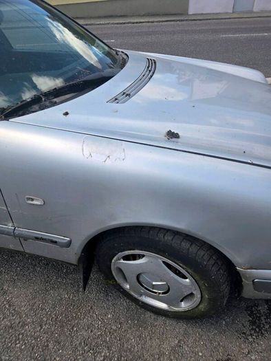 1997 Mercedes E200