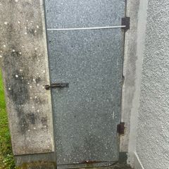 metal door
