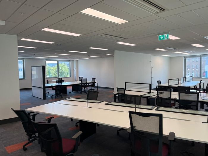 office x 400 Job lot groups of 6 work stations