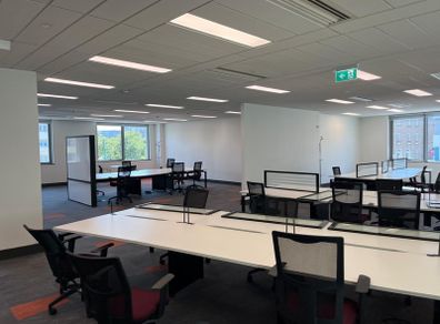 office x 400 Job lot groups of 6 work stations