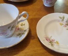 Vintage Royal Ascot 18 Pce.Tea Set