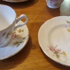 Vintage Royal Ascot 18 Pce.Tea Set