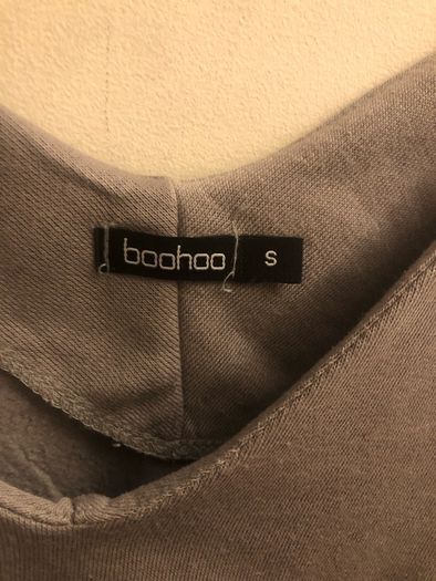 Boohoo grey top (small)