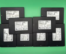 Bundle of Samsung Cm871a 256gb Sata SSD Drives