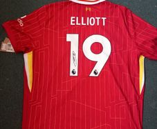 Liverpools Harvey Elliot signed Shirt