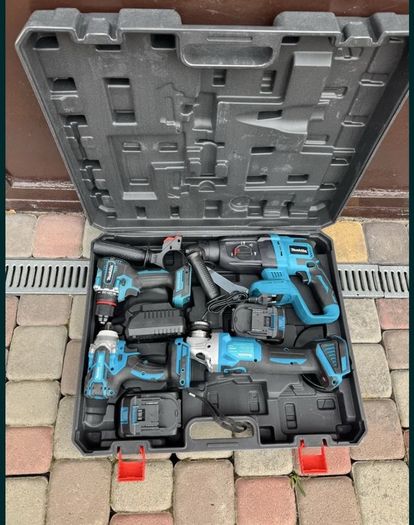 Set of Makita 4-in-1 cordless power tools