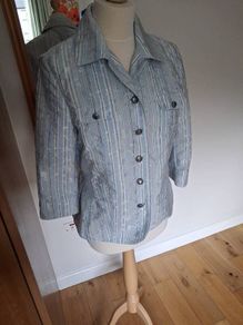 Beautiful Striped Blue Gelco Summer Jacket 12
