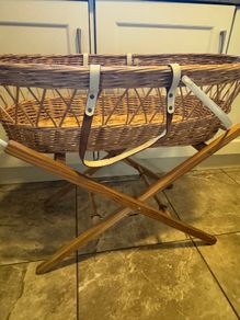 Moses basket & stand