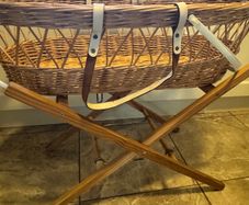 Moses basket & stand