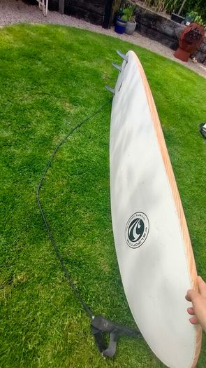 8' beginners surfboard