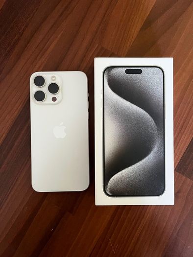 iphone 15 pro max 256 GB White