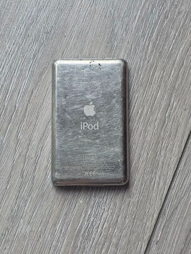 iPod 5th Gen Classic 30gb (Free Post)