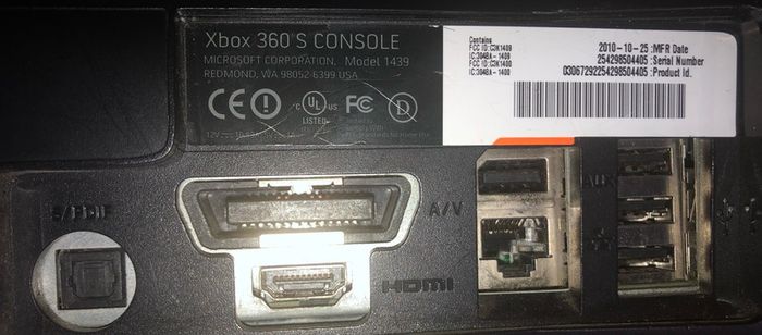 Xbox 360 S game console 4 GB