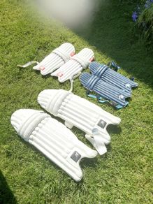 Cricket pads