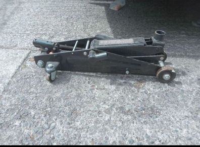car jack