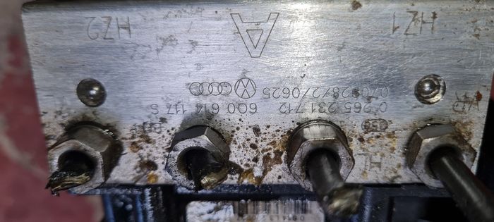 Volkswagon Polo 02-09 ABS Pump 6Q907379AF002 & H05 @ OCG