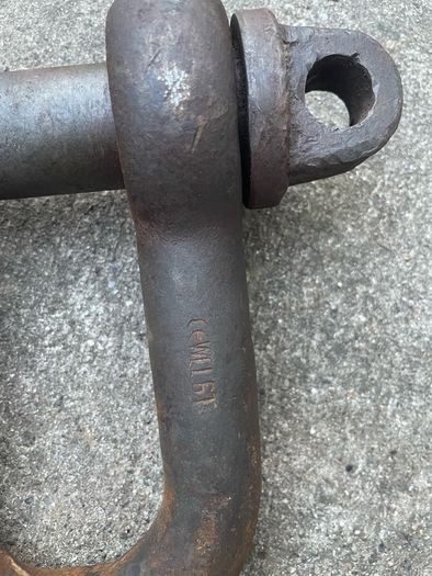 D Shackle