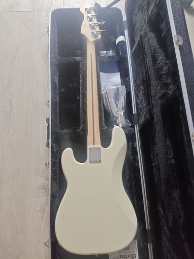 Squier Affinity P Bass