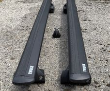 Thule WingBar Evo 118cm Roof Bars & Thule Evo Flush Rail Foot