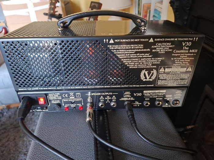Victory V30 II head 2x10 Zilla Cab