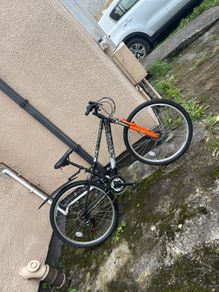 Push bike for SALE, comes with helmet and big lock ,used about 4 times