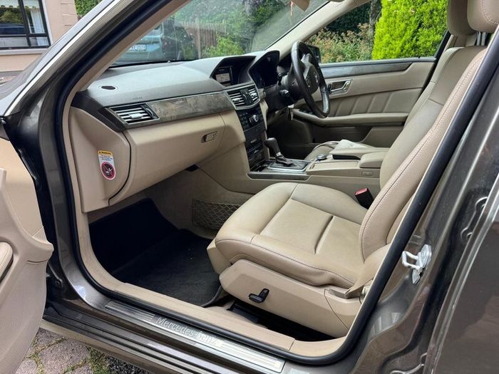 Mercedes-Benz E-Class 2010