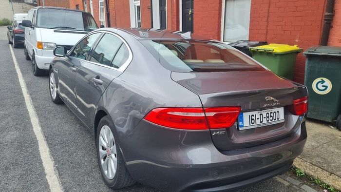 Jaguar XE 2016