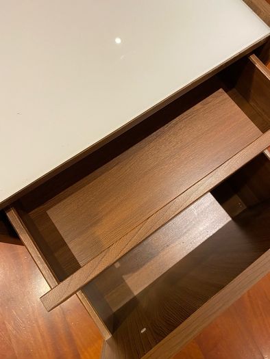 end table/ side table/ bedside table