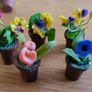 Tiny plants, flowerpots, vases for dolls house Image 8