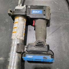 SKF TLGB 20 Battery Driven Grease Gun 700bar 0215
