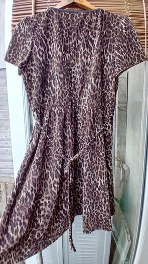 Crimped Fabric Leopard Dress