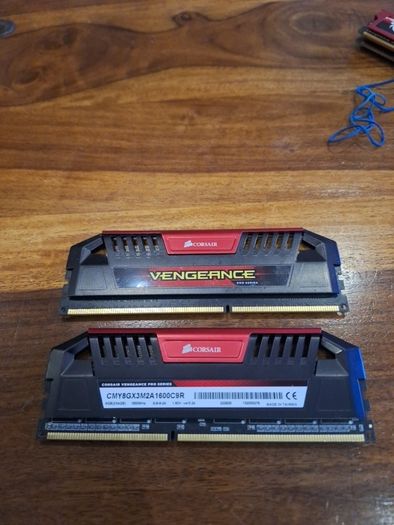 Corsair Vengeance 2x4 Gb, Ddr3, 1600 Mhz