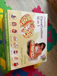 breastfeeding pillow