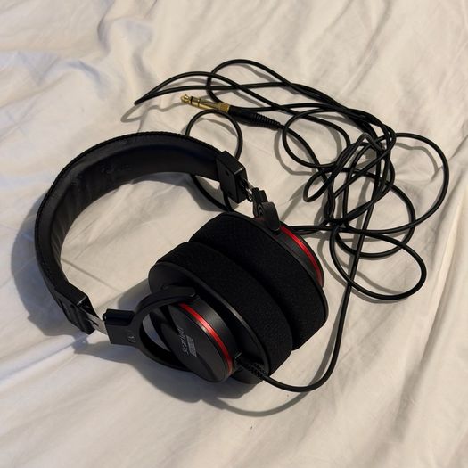 Scarlett professional headphones
