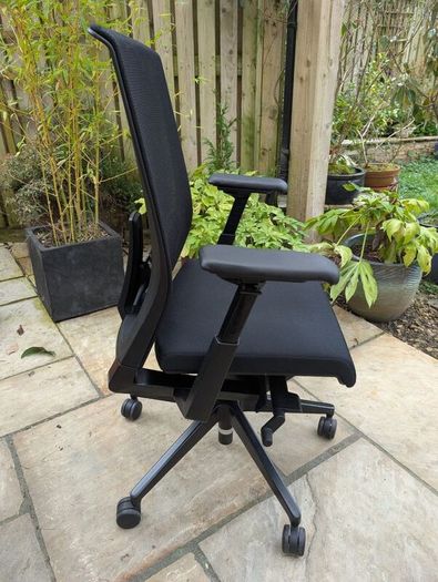 ergonomic office chair